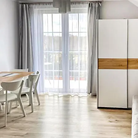 Appartement Lovely In With Kitchen Karwia